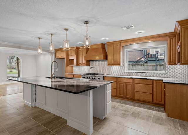 Property at 533 Rapidan Park, Conroe, TX 77302, 5 beds, 3.5 baths