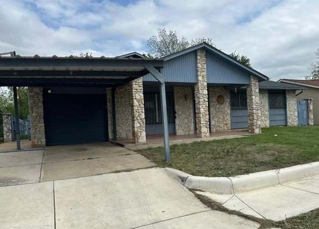 Property at 1431 W Ackard Pl, San Antonio, TX 78224, 4 beds, 3 baths