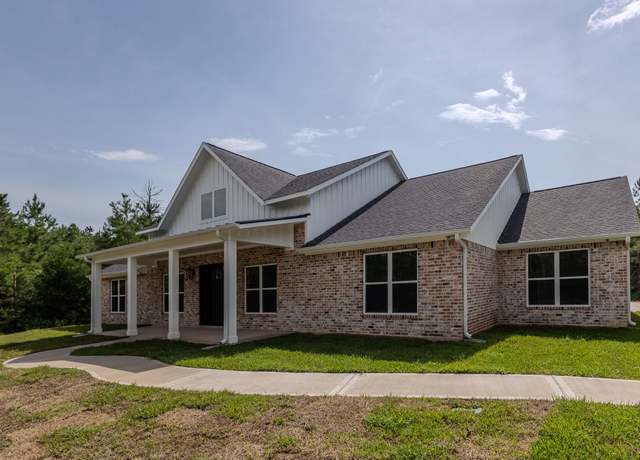 Property at 12744 Oak Barrel Rd, Willis, TX 77378, 3 beds, 2.5 baths