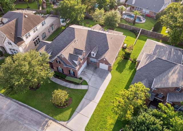 Property at 91 W Hullwood Cir, Spring, TX 77389, 4 beds, 3.5 baths