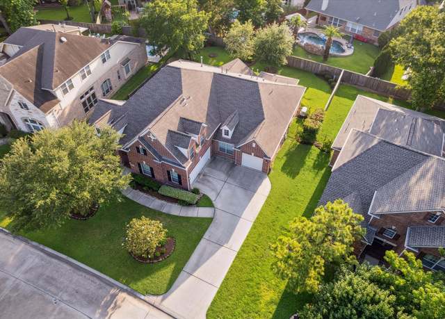 Property at 91 W Hullwood Cir, Spring, TX 77389, 4 beds, 3.5 baths