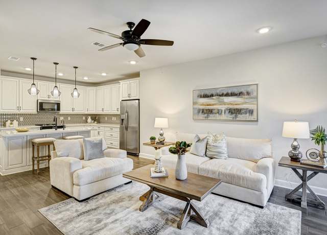 Property at 6804 Westview Dr #2304, Houston, TX 77055, 2 beds, 2 baths