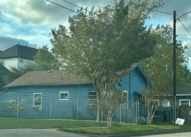 Property at 1511 Common St, Houston, TX 77009, 3 beds, 1 bath