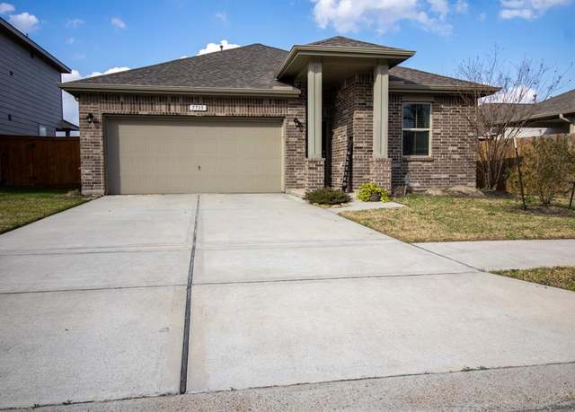 Property at 7735 Nevaeh Crest Path, Houston, TX 77016, 3 beds, 2 baths