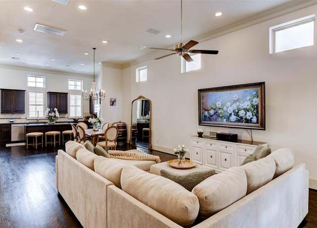Property at 1137 W 21st St Unit A, Houston, TX 77008, 3 beds, 3.5 baths