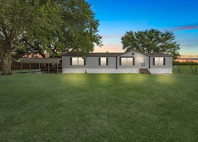 Property at 13307 Fm 1663 Rd, Winnie, TX 77665, 3 beds, 2 baths