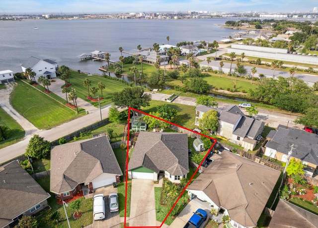 Property at 24 Clara Barton Ln, Galveston, TX 77551, 3 beds, 2 baths