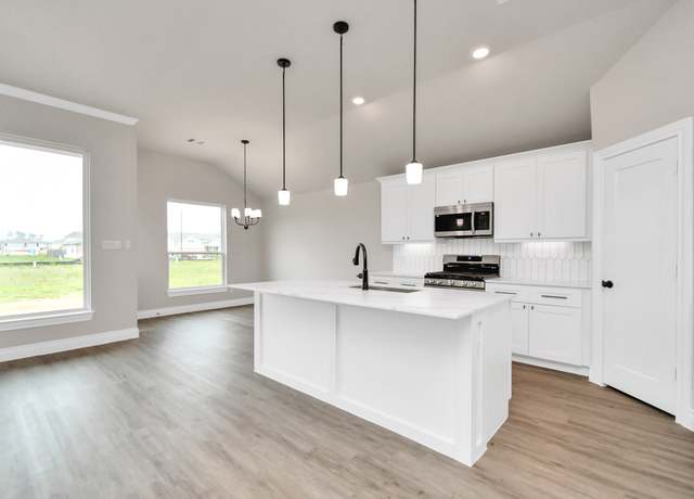 Property at 10280 Cabo Del Sol Dr, Cleveland, TX 77327, 4 beds, 2 baths
