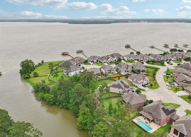 Property at 13710 Nubenbrook Lake Dr, Houston, TX 77044, 4 beds, 3.5 baths