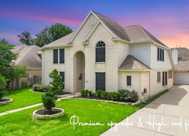 Property at 9114 Memorial Hills Dr, Spring, TX 77379, 4 beds, 3.5 baths