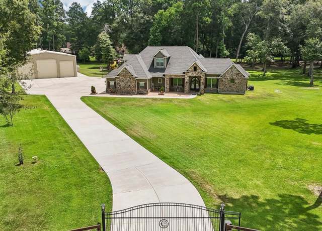 Property at 21999 Blazing Trl, New Caney, TX 77357, 3 beds, 3.5 baths