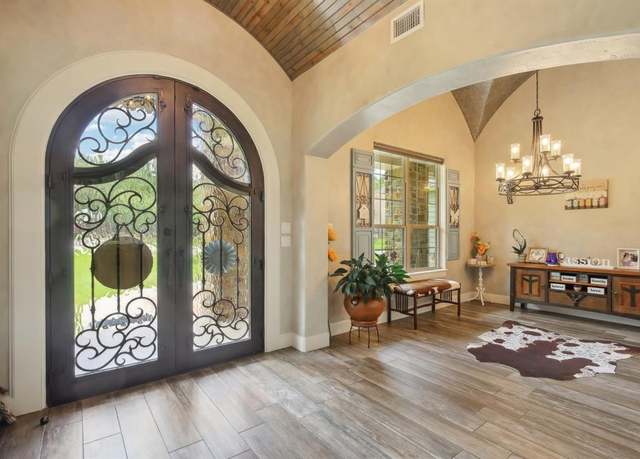 Property at 21999 Blazing Trl, New Caney, TX 77357, 3 beds, 3.5 baths