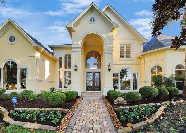 Property at 13808 Stampford Dr, Houston, TX 77077, 4 beds, 3.5 baths