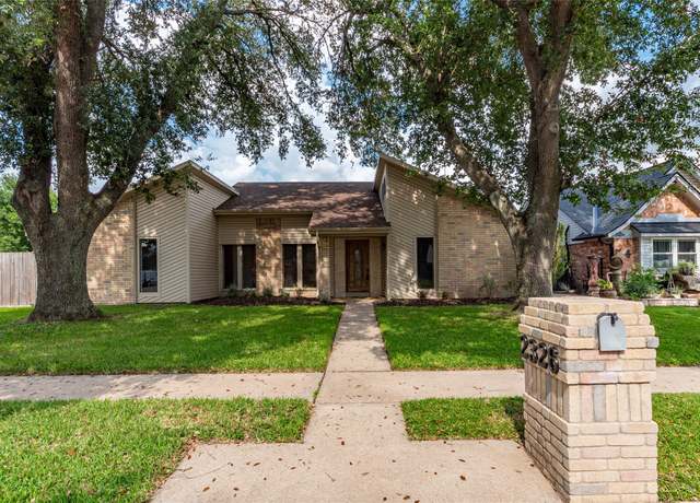 Property at 2326 Walnut Ct, Deer Park, TX 77536, 3 beds, 2.5 baths
