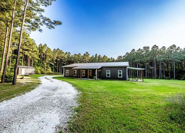Property at 1515A FM 247, Huntsville, TX 77320, 4 beds, 2.5 baths