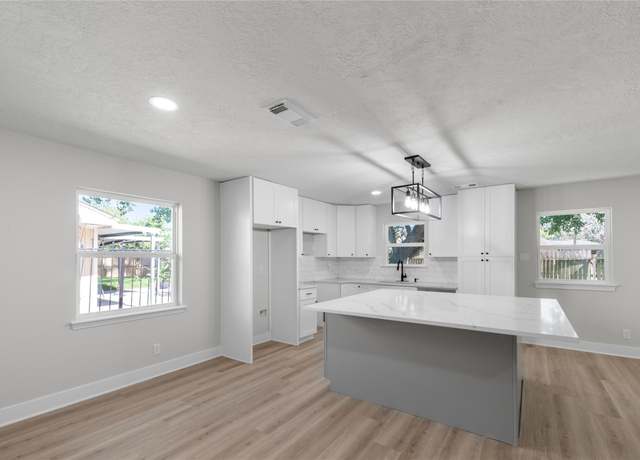 Property at 5102 Tavenor Ln, Houston, TX 77048, 4 beds, 2 baths