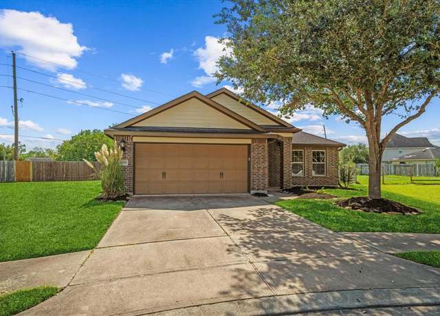 Property at 1703 Manchester Crossing Dr, Fresno, TX 77545, 3 beds, 2 baths