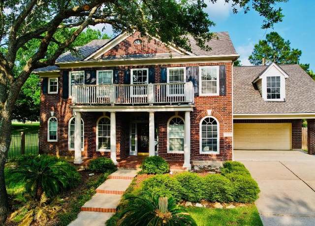 Property at 4319 Oak Forest Dr, Missouri City, TX 77459, 4 beds, 3.5 baths