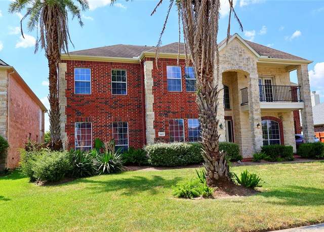 Property at 2907 Longhorn Cir, Manvel, TX 77578, 5 beds, 3.5 baths