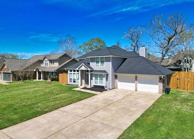Property at 65 S Calla Lily Ct, Lake Jackson, TX 77566, 3 beds, 2.5 baths