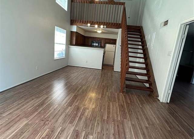 Property at 200 Pecan Dr #803, League City, TX 77573, 2 beds, 2 baths