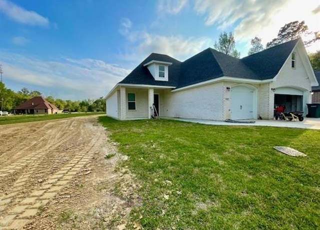 Property at 7495 Broussard Rd, Beaumont, TX 77713, 4 beds, 2.5 baths
