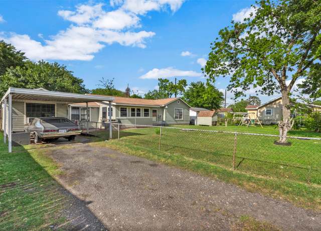 Property at 808 Morrell St, Baytown, TX 77520, 3 beds, 1.5 baths
