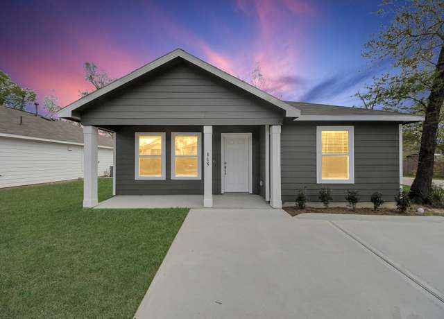 Property at 815 Jefferson Ave, Cleveland, TX 77327, 3 beds, 2 baths