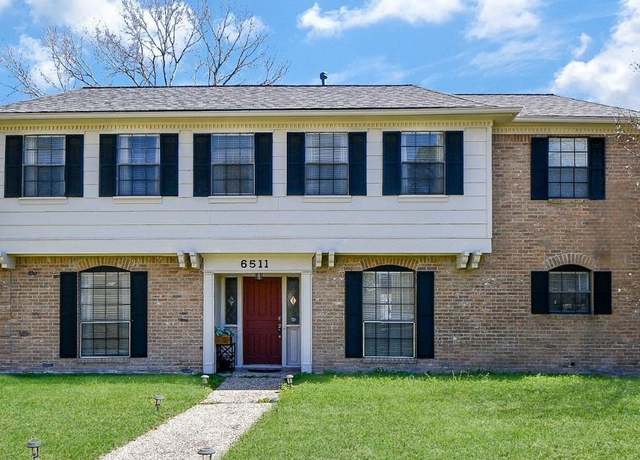 Property at 6511 Las Brisas Dr, Houston, TX 77083, 4 beds, 2.5 baths
