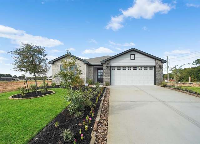 Property at 11608 Whirlaway Dr, Willis, TX 77318, 4 beds, 2 baths