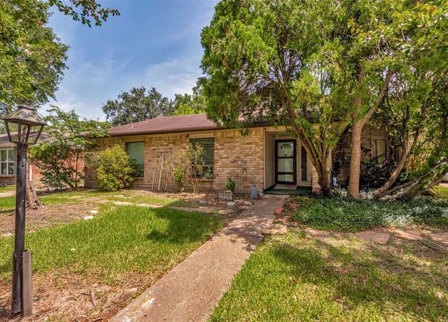 Property at 10523 Sageburrow Dr, Houston, TX 77089, 3 beds, 2 baths