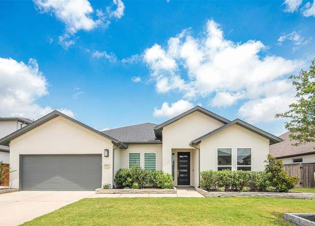 Property at 1682 Sherwood Glen Dr, Friendswood, TX 77546, 4 beds, 2.5 baths