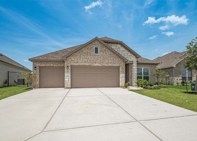 Property at 1051 Comal Trl, Dayton, TX 77535, 4 beds, 3.5 baths