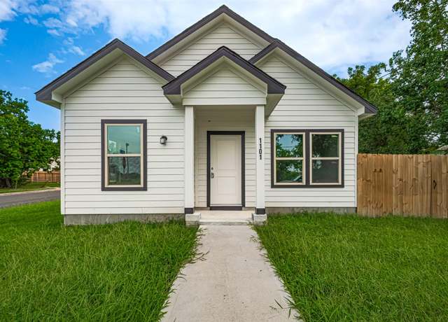 Property at 1101 Johnson St, Baytown, TX 77520, 4 beds, 2 baths