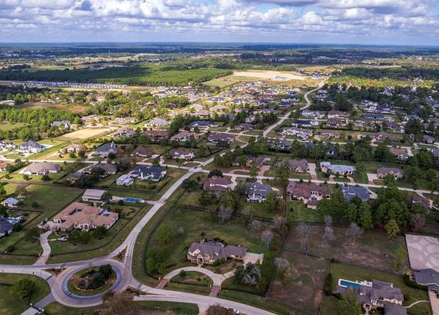 Property at 10 Dashingly Ct, Tomball, TX 77377