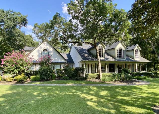 Property at 4019 Highland Pass, Montgomery, TX 77316, 3 beds, 2.5 baths