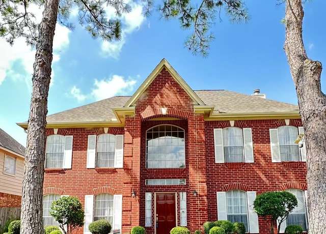 Property at 3222 Mossy Elm Ct, Houston, TX 77059, 5 beds, 3.5 baths