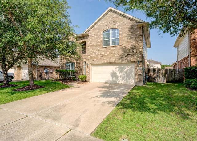 Property at 8246 Mandalay Bay Dr, Baytown, TX 77523, 4 beds, 2.5 baths