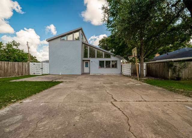 Property at 6311 Crestside Dr, Pasadena, TX 77505, 3 beds, 2 baths