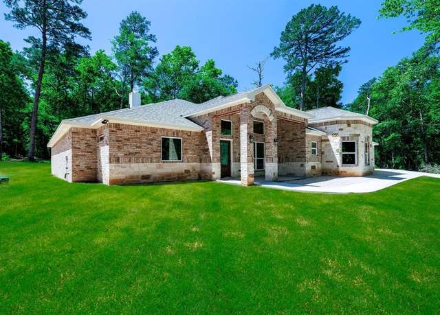 Property at 228 Feldspar Ln, Huntsville, TX 77340, 5 beds, 3.5 baths