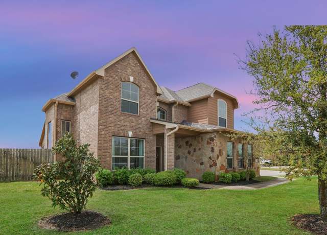 Property at 4726 Dubuque Rd, Rosharon, TX 77583, 5 beds, 3.5 baths