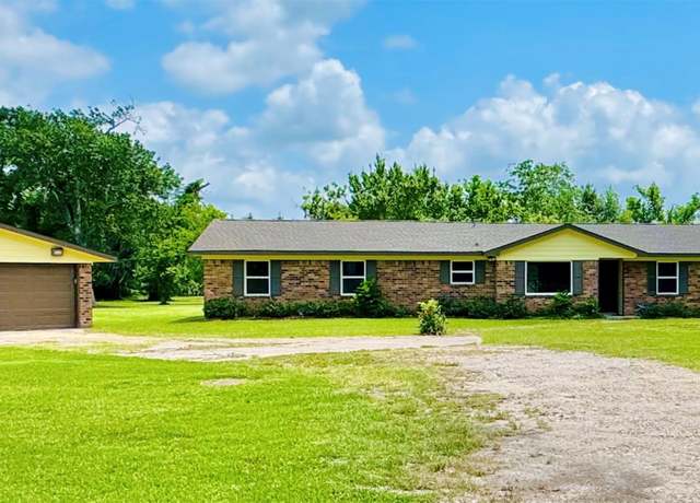 Property at 1434 County Road 878a, Sweeny, TX 77480, 5 beds, 3.5 baths