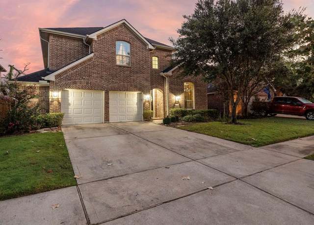 Property at 8442 Horsepen Bend Dr, Conroe, TX 77385, 5 beds, 3 baths