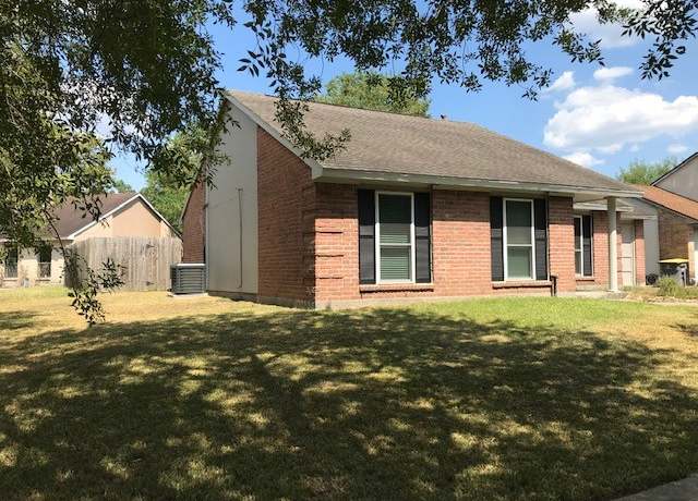 Property at 22738 Millgate Dr, Spring, TX 77373, 4 beds, 2 baths