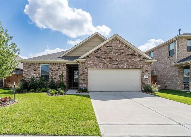 Property at 7702 Royal Oasis Ln, Cypress, TX 77433, 3 beds, 2 baths