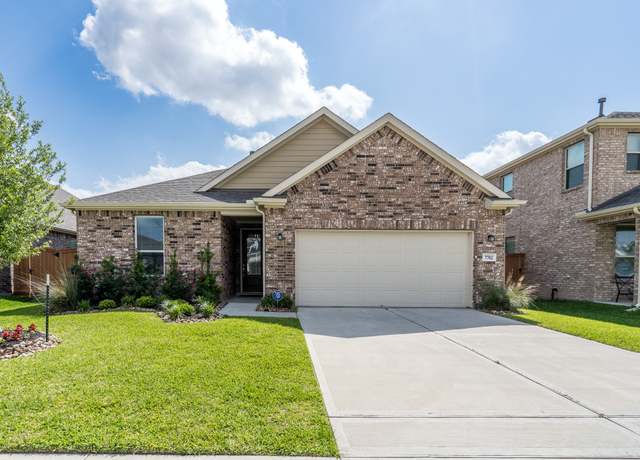 Property at 7702 Royal Oasis Ln, Cypress, TX 77433, 3 beds, 2 baths