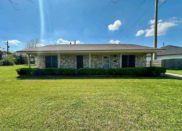 Property at 4220 Flamingo Ln, Beaumont, TX 77705, 3 beds, 2 baths