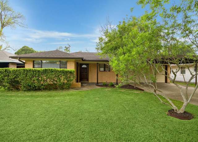 Property at 4527 Spellman Rd, Houston, TX 77035, 3 beds, 2 baths