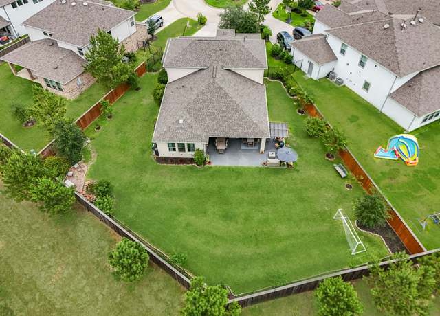Property at 89 Fermata Ln, Tomball, TX 77375, 5 beds, 4 baths