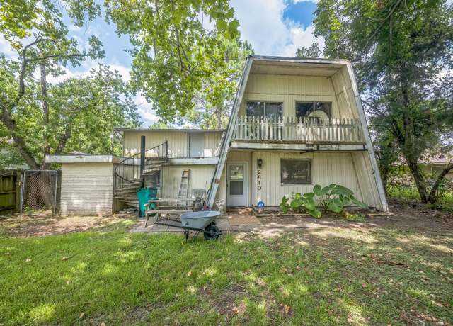 Property at 2610 Goldenrod St, Pasadena, TX 77503, 3 beds, 2 baths